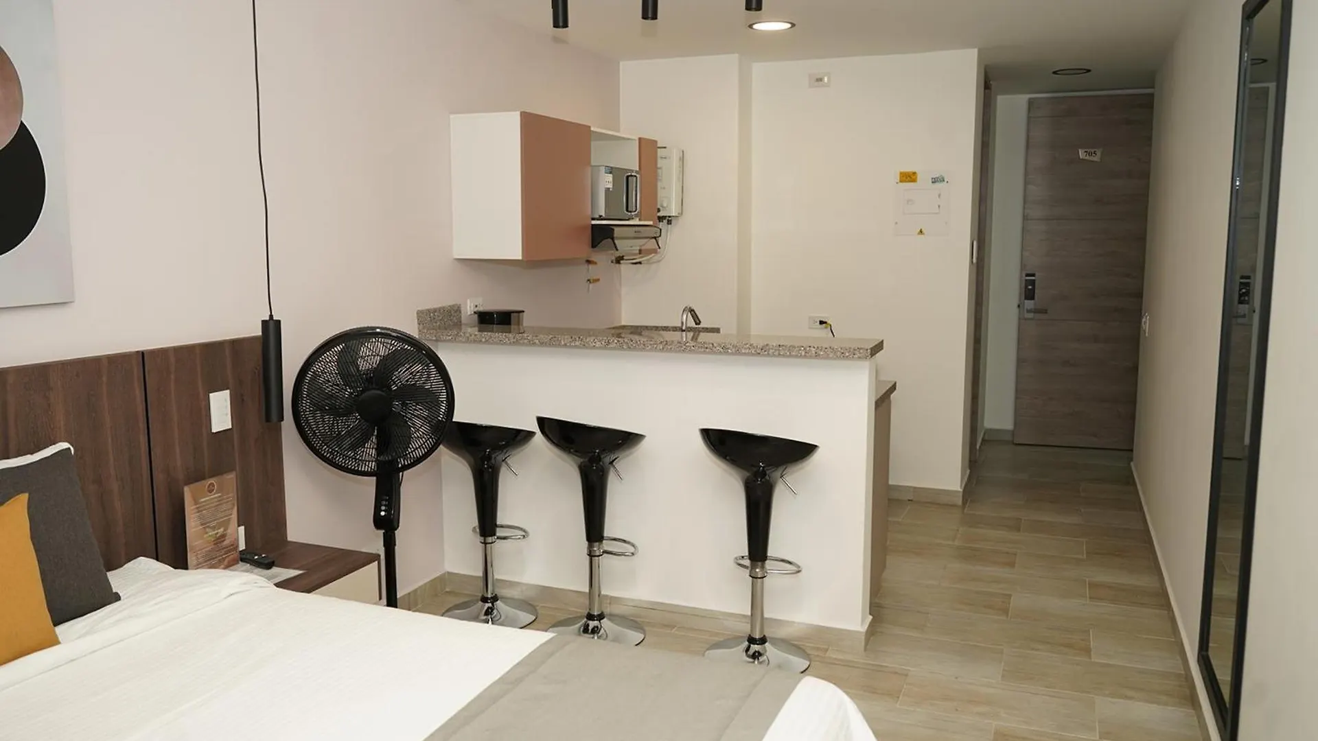 Apartment Hotel Molinos Plaza Medellin