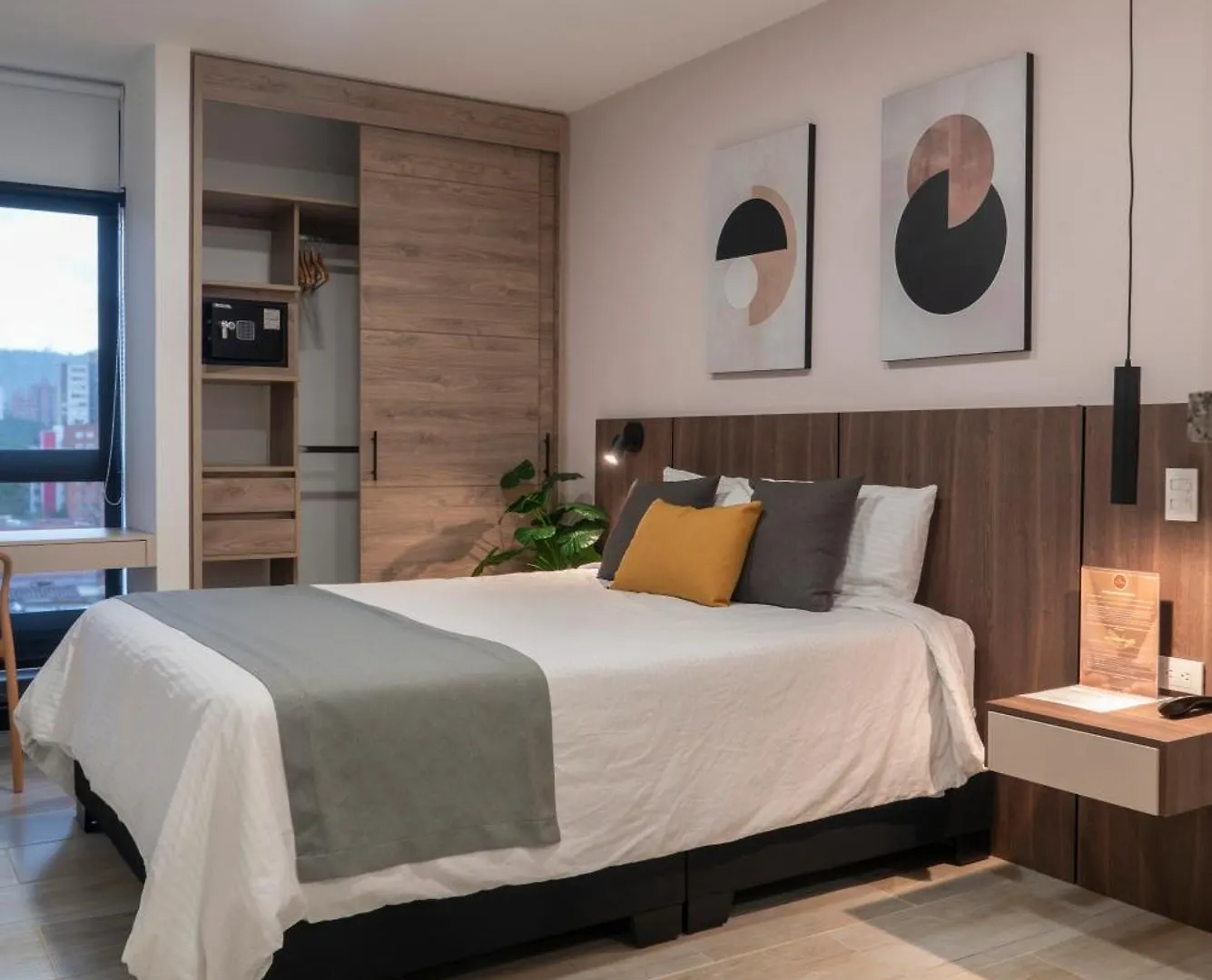 Hotel Molinos Plaza Medellin 0*,  Colombia